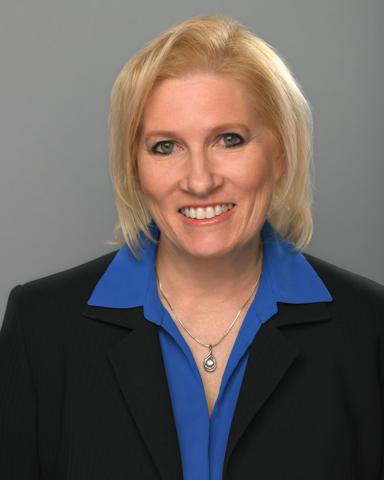 Rose Bennett headshot
